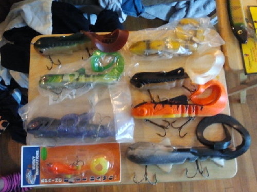 Muskie Lure 2 Oct 29 2012.jpg
