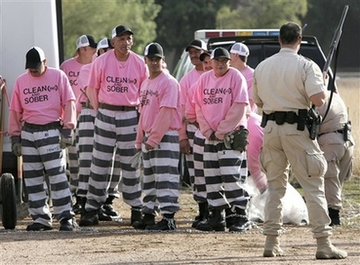 capt.e53a8598d0a94ce4bf5402cad5dae1ab.dui_chain_gang_pn107.jpg